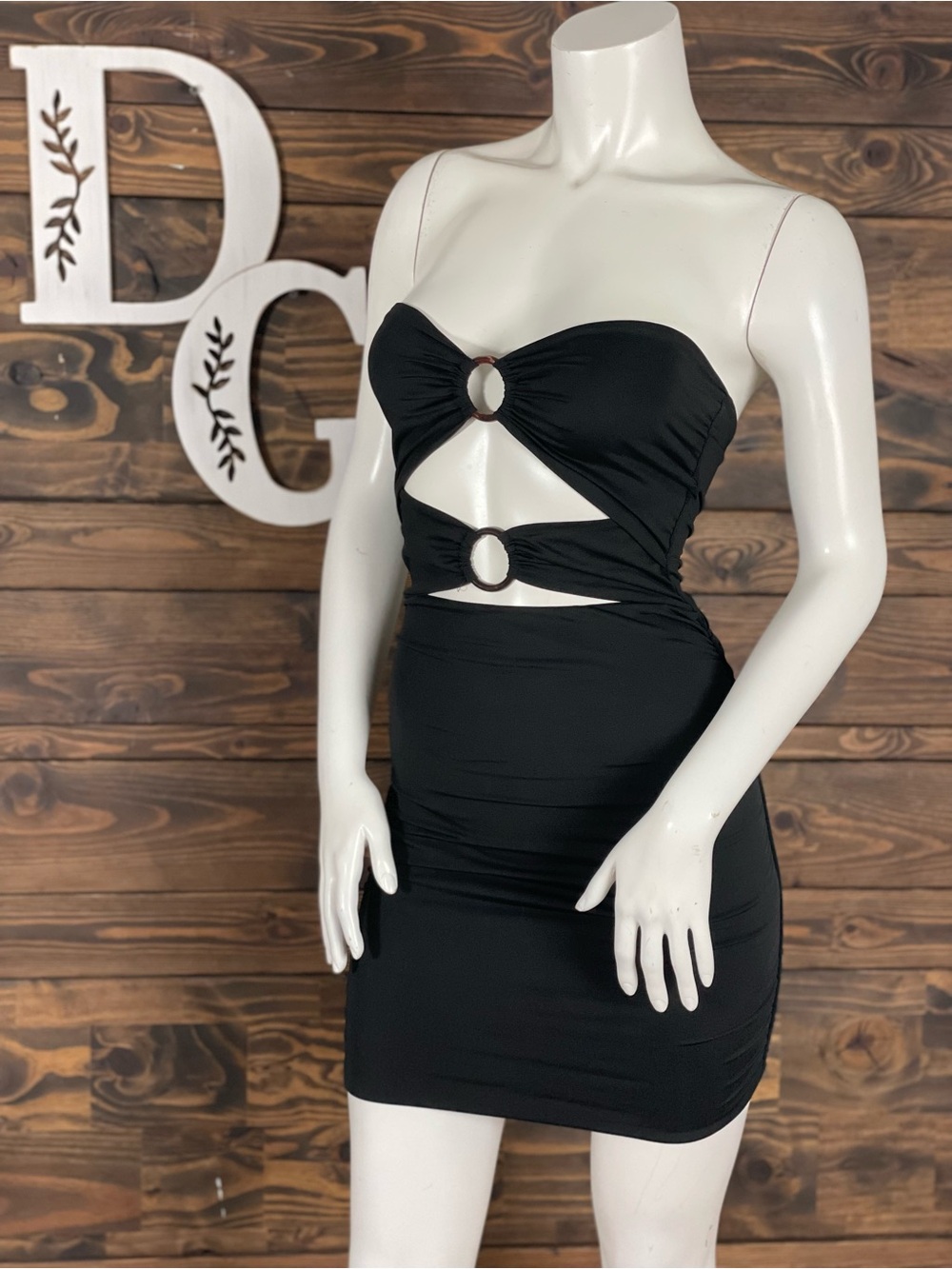 SHEIN | Bonvoyette O-Ring Cut Out Black Bodycon Mini Dress Sleeveless Sweetheart